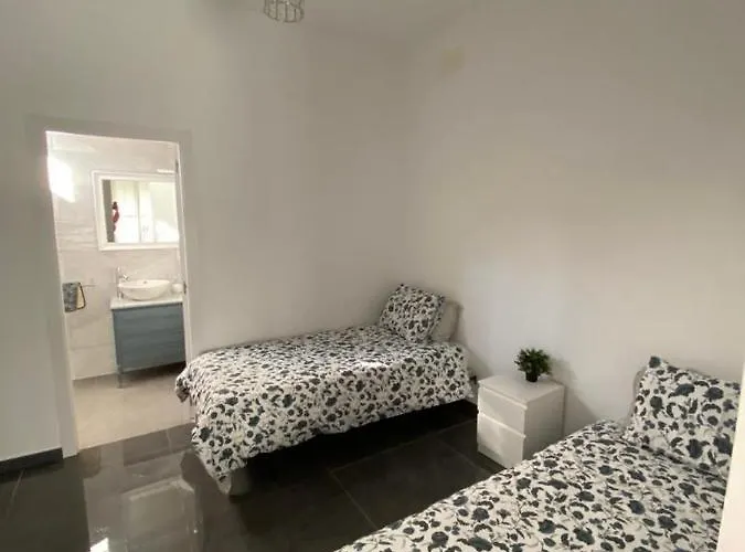 Ferienhaus Casa Reformada Con Terraza/wifi/aire Acondicionado